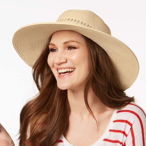 Nine West Accessories - 3 for $20 Nine West Beige Packable Floppy Hat